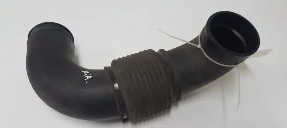 KIA Sorento Air intake hose/pipe