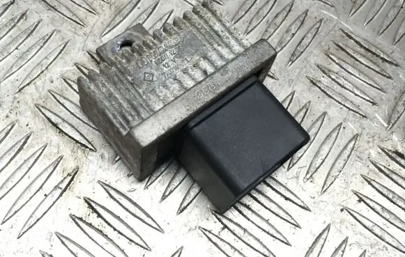 Glow plug pre-heat relay