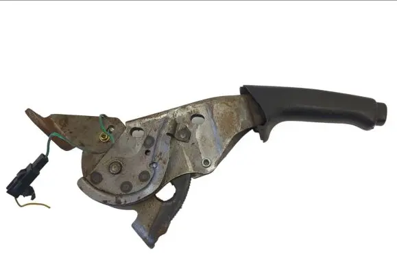 Handbrake/parking brake lever assembly