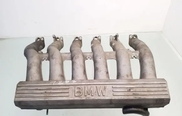 BMW 7 E38 Intake manifold 1713071