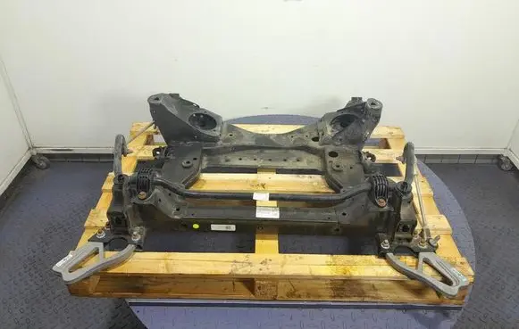 BMW X3 E83 Front subframe 6891256