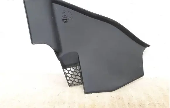 BMW X4 G02 Wiper trim 7399017 51717399017