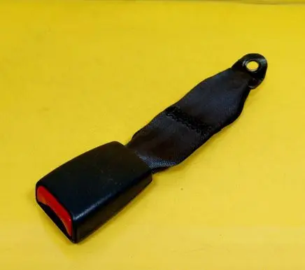 Mitsubishi Galant Rear seatbelt buckle 