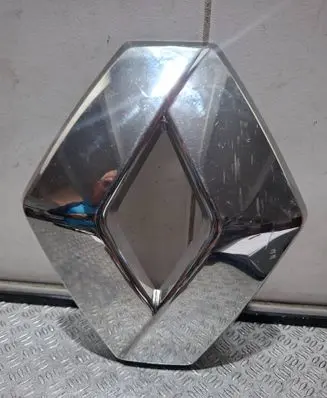 Renault Master III Manufacturer badge logo/emblem 628904053R