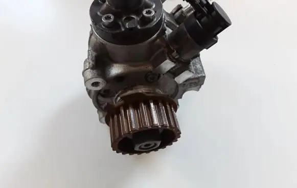 Ford Focus Fuel injection high pressure pump 9811347280