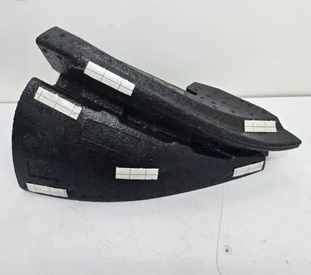 Volkswagen Touareg II Rear bumper foam support bar 7P6807251C