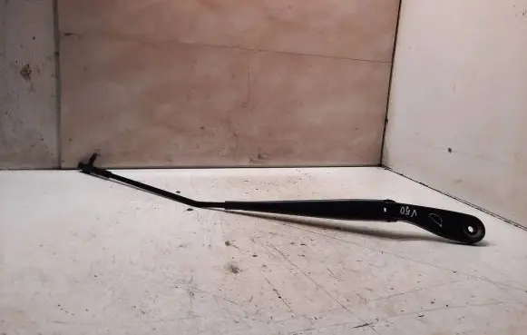 Volvo V50 Front wiper blade arm 30698250