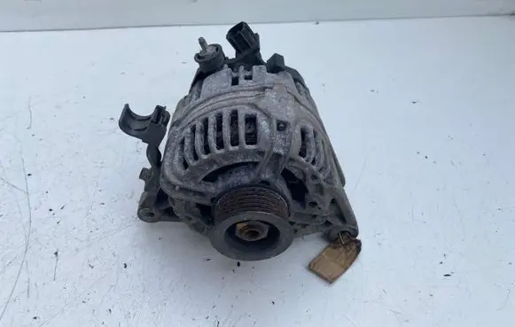 Toyota Avensis T220 Generator/alternator 270600D030B
