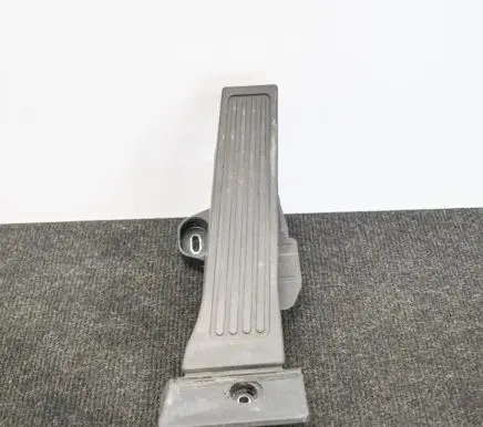 Hyundai Tucson TL Accelerator throttle pedal