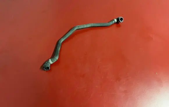 BMW 6 F06 Gran coupe Engine coolant pipe/hose