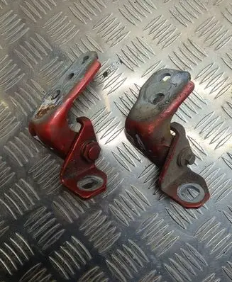 Ford Turneo Courier Front door hinge set 
