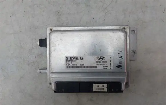 Hyundai Coupe Engine control unit/module 39109-37705