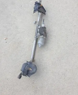 Suzuki Swift II Front wiper linkage and motor 3811068L10 AE1593002820