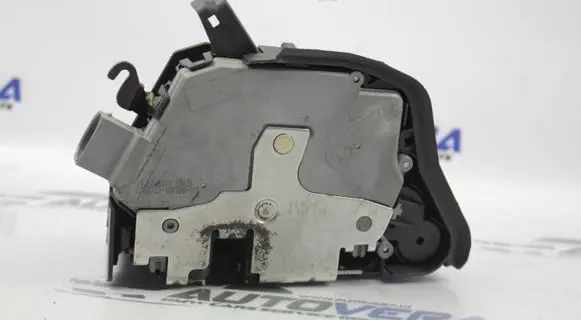 BMW X5 E53 Front door lock