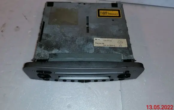 Alfa Romeo 147 Radio/CD/DVD/GPS head unit 7353018230