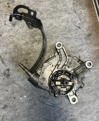 Toyota Corolla Verso AR10 Vacuum pump VAPEC19S