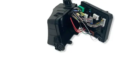 Renault Megane E-Tech Fuse module 284B79985R 49017 284B95MP1A