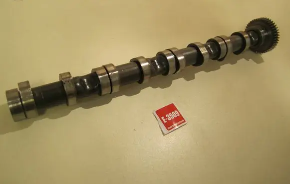Volkswagen PASSAT CC Camshaft 03L101D