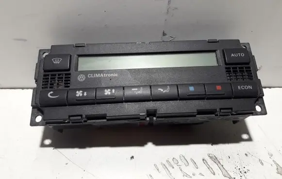 Volkswagen PASSAT B5.5 Climate control unit