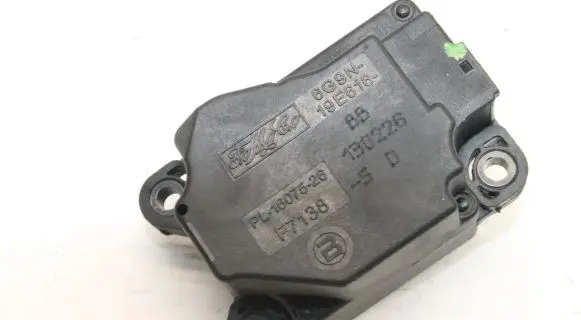 Volvo XC70 Air flap motor/actuator PL1607526