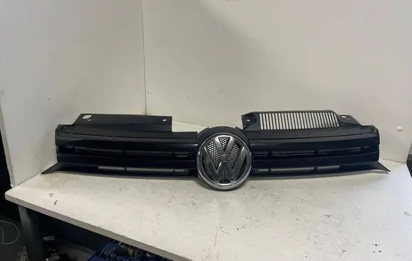 Volkswagen Golf VI Front bumper upper radiator grill 5K0853651AF 5K0853651AG 5K0853653