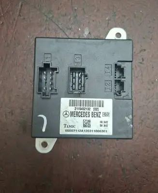 Mercedes-Benz E W211 Comfort/convenience module 2115452132