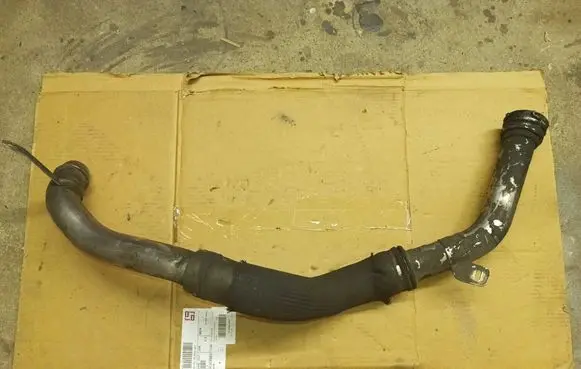 Renault Scenic III - Grand scenic III Intercooler hose/pipe