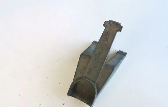 Radiator support slam panel bracket