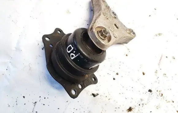 Skoda Fabia Mk1 (6Y) Engine mount bracket 6q0199185q