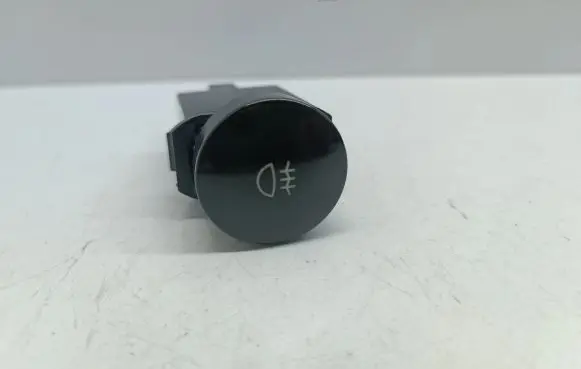 Fog light switch