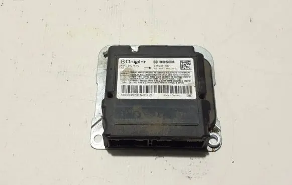 Mercedes-Benz Vito Viano W639 Airbag control unit/module A0009004802