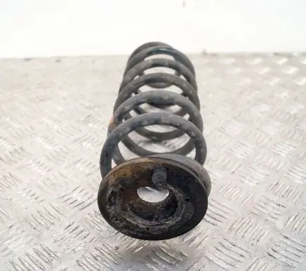 Volkswagen PASSAT CC Rear coil spring