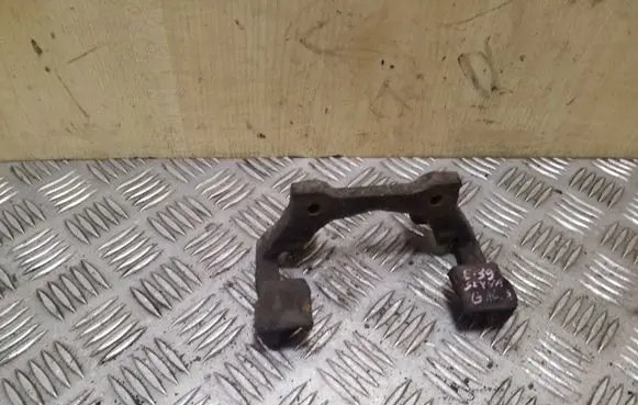 BMW 5 E39 Brake caliper pad carrier rear 