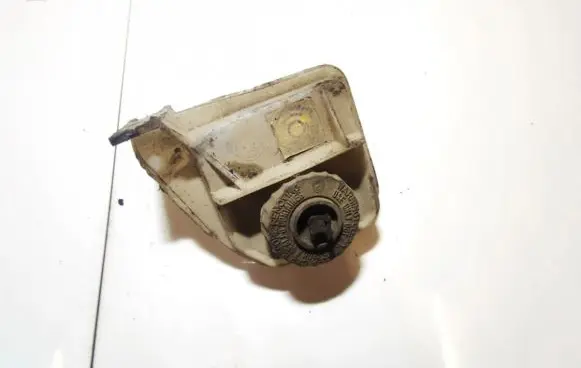 Brake fluid reservoir