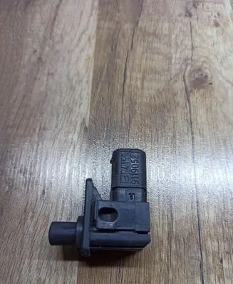 BMW 5 E60 E61 Bonnet alarm switch sensor 9119052