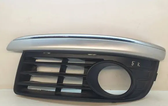 Volkswagen Jetta V Front fog light trim/grill 1K0853665K LA7W