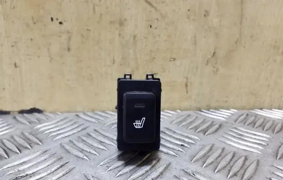 KIA Sportage Seat heating switch