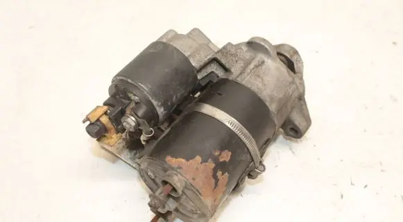 Volkswagen PASSAT B5.5 Starter motor