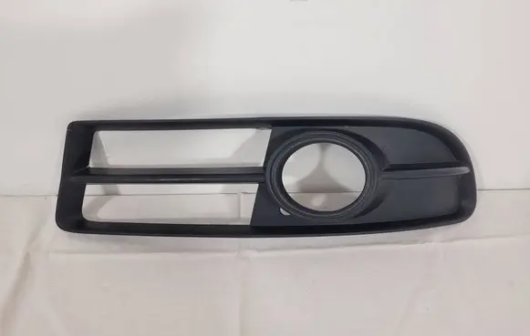 Front fog light trim/grill