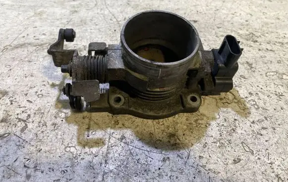 Ford Mondeo Mk III Throttle valve F4SF9B989 1W2UAD 091202