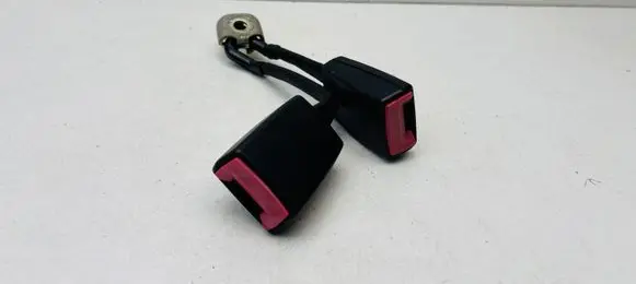 Audi A3 S3 8L Middle seatbelt buckle (rear) 8L085773901C