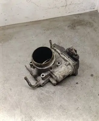 Mazda 6 Throttle valve SH01136B0