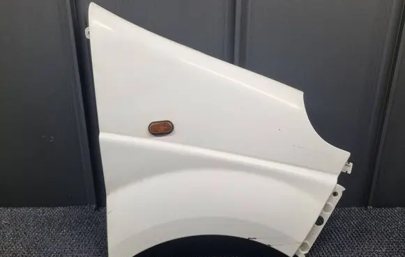 Renault Trafic II (X83) Fender