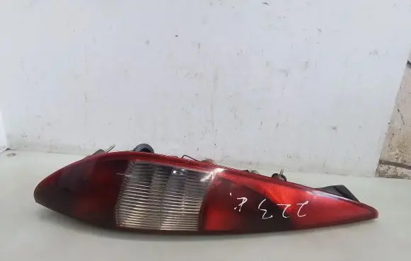 Ford Mondeo Mk III Rear/tail lights