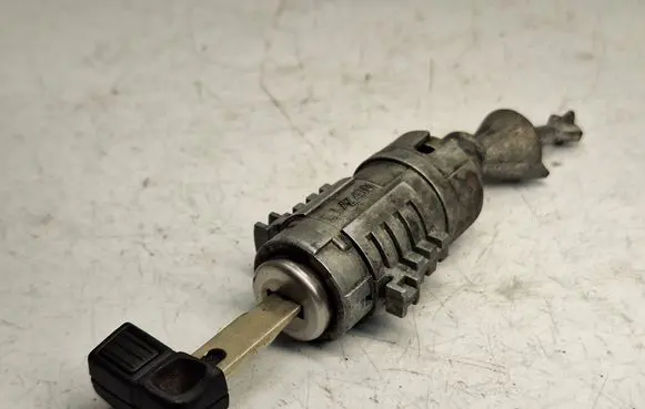 BMW 5 E60 E61 Coupe door lock (next to the handle) 51217191917 51217127799