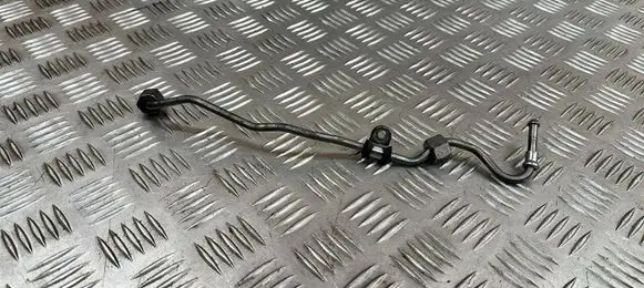 Mercedes-Benz E C207 W207 Fuel injector supply line/pipe 