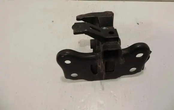 Toyota Yaris Engine mount vacuum valve av-a3124