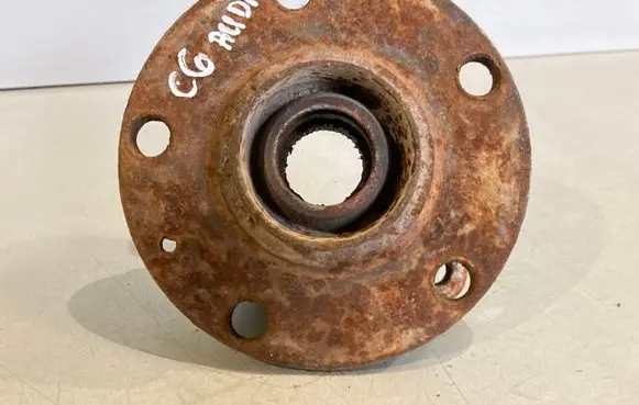 Audi A6 S6 C6 4F Rear wheel bearing hub 