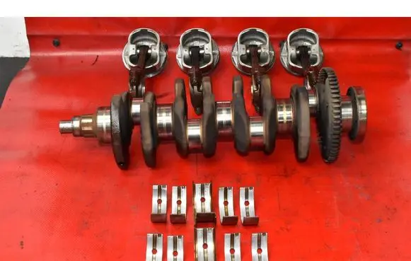 Opel Astra H Crankshaft 55351191