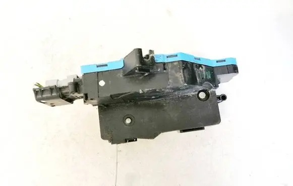 Peugeot 207 Front door lock 24090816
